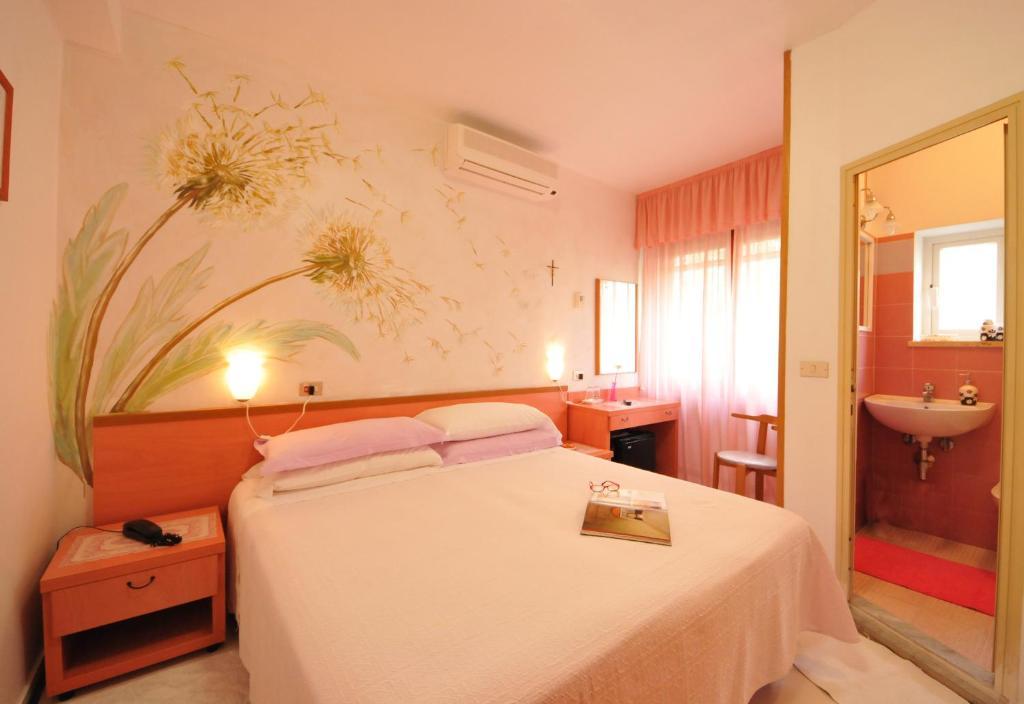 Hotel Manuela Cinquale Quarto foto